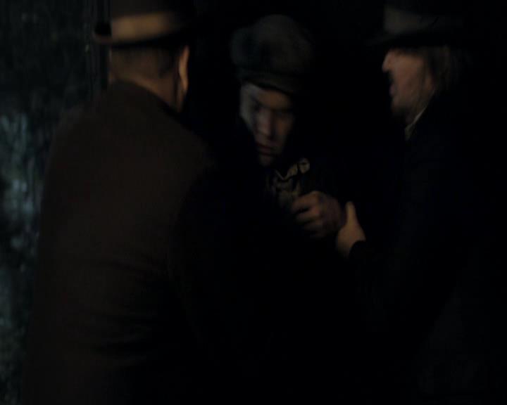 VampireDiariesWorld_dot_org-120BloodBrothers0021.jpg