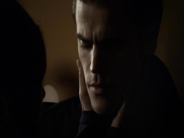 VampireDiariesWorld_dot_org-122FoundersDay1640.jpg