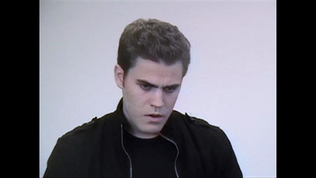 VampireDiariesWorld-dot-org_TVD-S1-SpecialFeatures_ANewBreedOfVampires_Captures00746.jpg