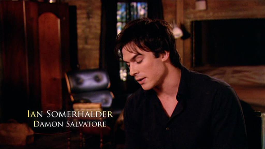 VampireDiariesWorld-dot-org_TVD-S1-SpecialFeatures_IntoMysticFalls_Captures00081.jpg