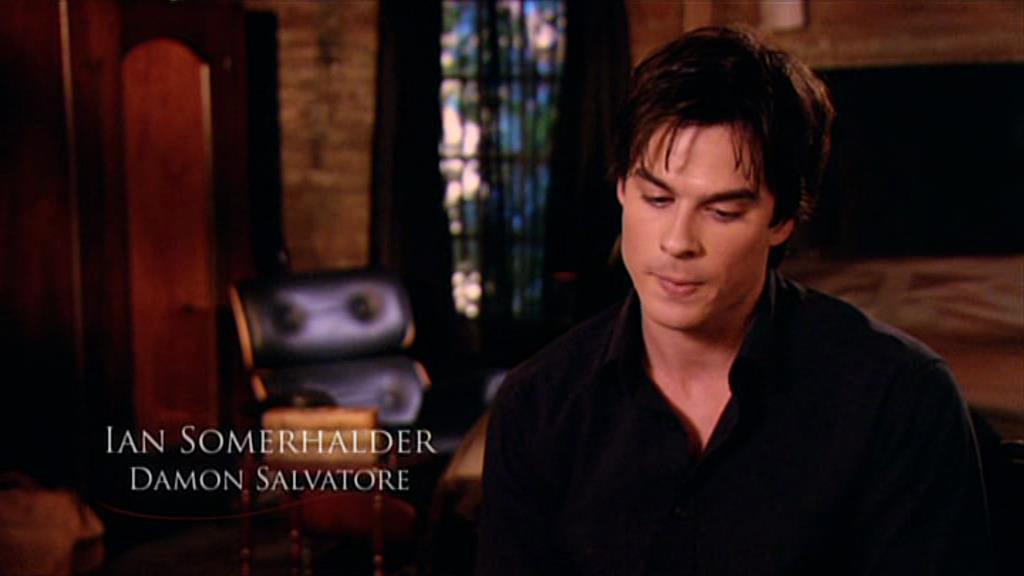 VampireDiariesWorld-dot-org_TVD-S1-SpecialFeatures_IntoMysticFalls_Captures00084.jpg