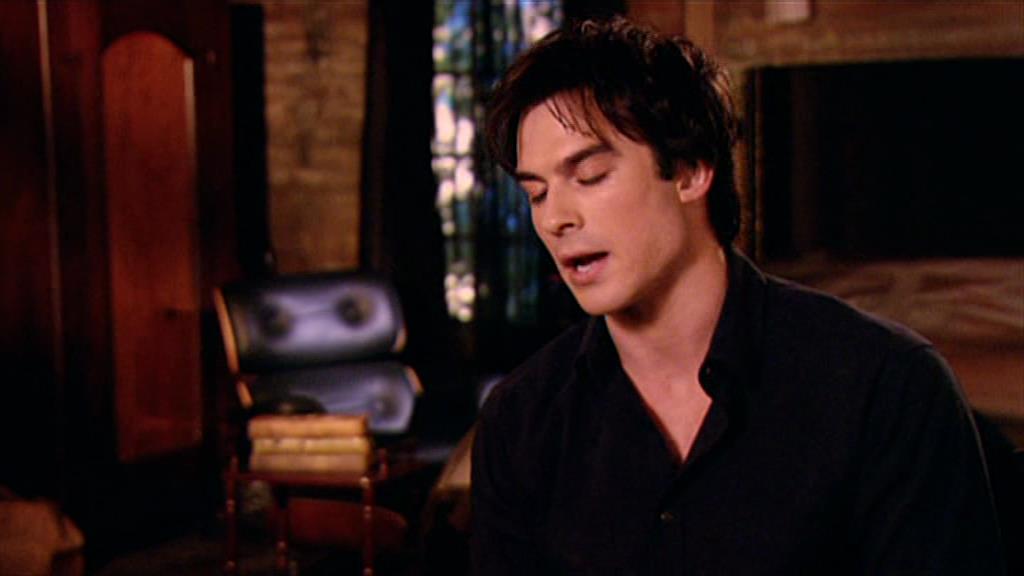 VampireDiariesWorld-dot-org_TVD-S1-SpecialFeatures_IntoMysticFalls_Captures00086.jpg