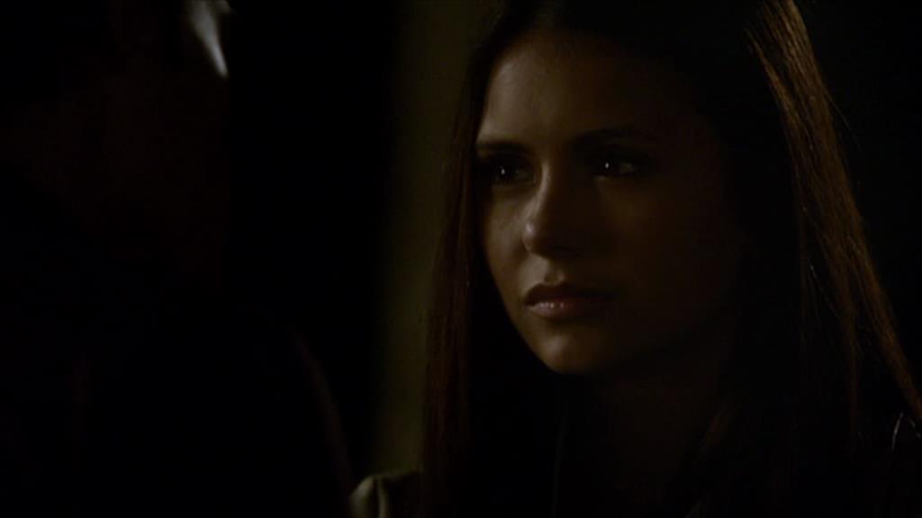VampireDiariesWorld-dot-org_TVD-S1-SpecialFeatures_IntoMysticFalls_Captures00248.jpg