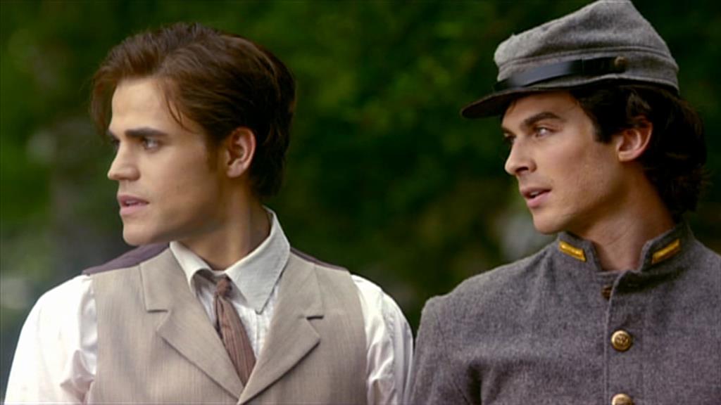 VampireDiariesWorld-dot-org_TVD-S1-SpecialFeatures_IntoMysticFalls_Captures01500.jpg