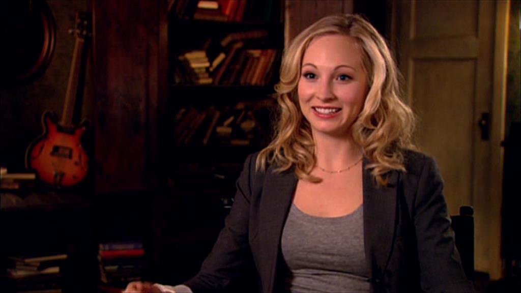 VampireDiariesWorld-dot-org_TVD-S1-SpecialFeatures_IntoMysticFalls_Captures01580.jpg