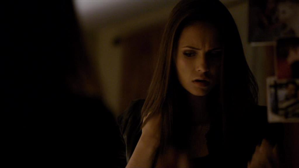 VampireDiariesWorld-dot-org_TVD-S1-SpecialFeatures_WhenVampireDontSuck_Captures00018.jpg VampireDiariesWorld-dot-org_TVD-S1-SpecialFeatures_WhenVampireDontSuck_Captures00018.jpg