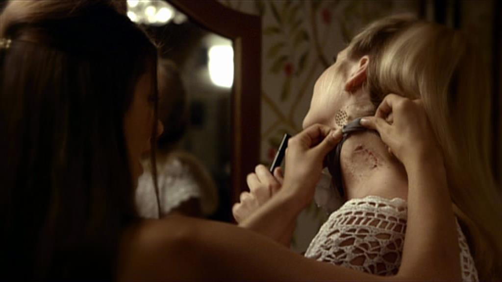 VampireDiariesWorld-dot-org_TVD-S1-SpecialFeatures_WhenVampireDontSuck_Captures00027.jpg VampireDiariesWorld-dot-org_TVD-S1-SpecialFeatures_WhenVampireDontSuck_Captures00027.jpg
