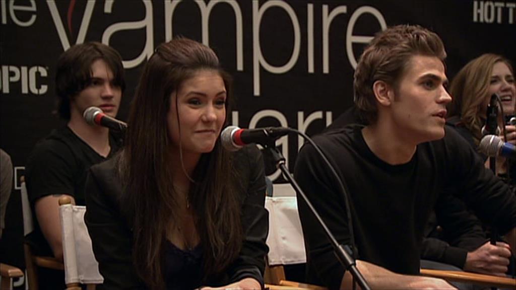 VampireDiariesWorld-dot-org_TVD-S1-SpecialFeatures_WhenVampireDontSuck_Captures00873.jpg VampireDiariesWorld-dot-org_TVD-S1-SpecialFeatures_WhenVampireDontSuck_Captures00873.jpg