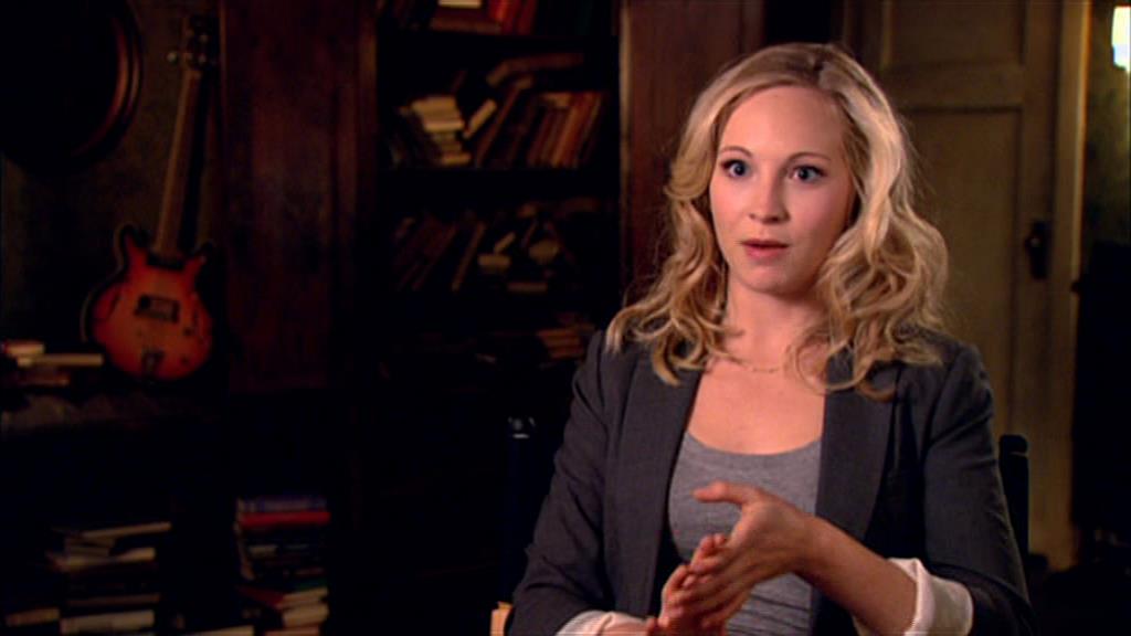VampireDiariesWorld-dot-org_TVD-S1-SpecialFeatures_WhenVampireDontSuck_Captures00920.jpg