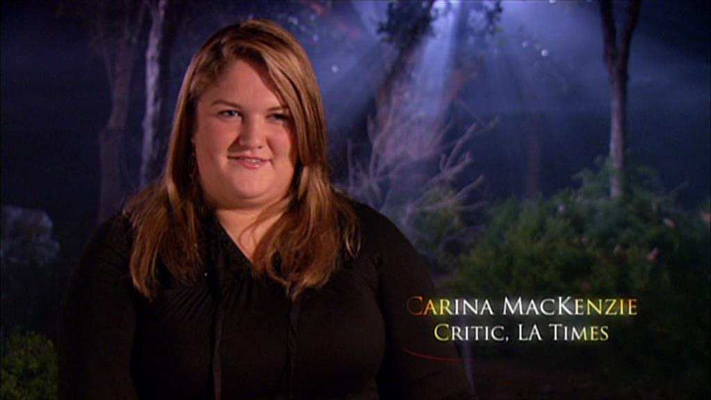 VampireDiariesWorld-dot-org_TVD-S1-SpecialFeatures_WhenVampireDontSuck_Captures00967.jpg
