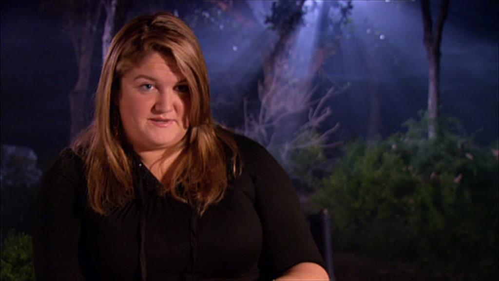 VampireDiariesWorld-dot-org_TVD-S1-SpecialFeatures_WhenVampireDontSuck_Captures00980.jpg