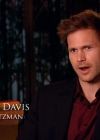 VampireDiariesWorld-dot-org_TVD-S1-SpecialFeatures_WhenVampireDontSuck_Captures00075.jpg