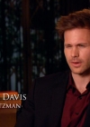 VampireDiariesWorld-dot-org_TVD-S1-SpecialFeatures_WhenVampireDontSuck_Captures00077.jpg