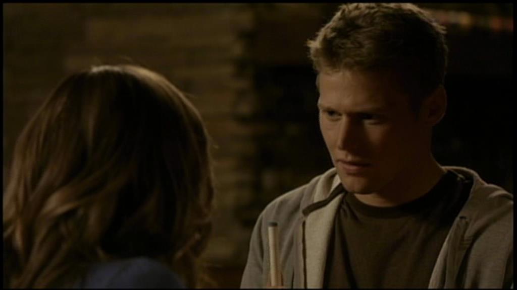 VampireDiariesWorld-dot-org_TVD-S1-UnairedScenes1x02_Captures00042.jpg