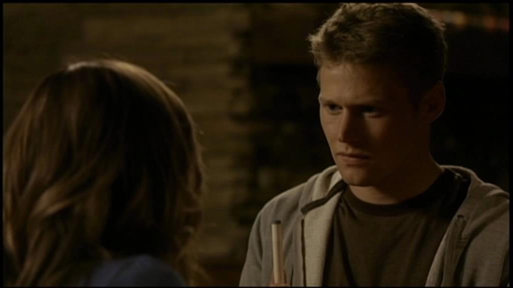 VampireDiariesWorld-dot-org_TVD-S1-UnairedScenes1x02_Captures00043.jpg