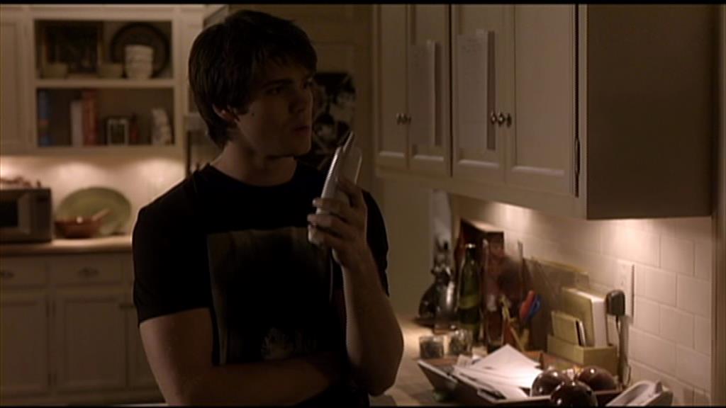 VampireDiariesWorld-dot-org_TVD-S1-UnairedScenes1x06_Captures00001.jpg