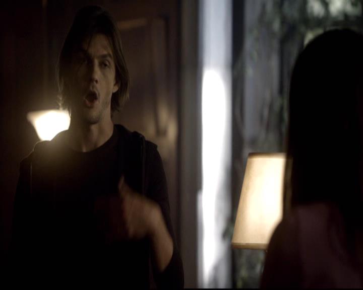 VampireDiariesWorld-dot-org_2x08Rose1082.jpg VampireDiariesWorld-dot-org_2x08Rose1082.jpg