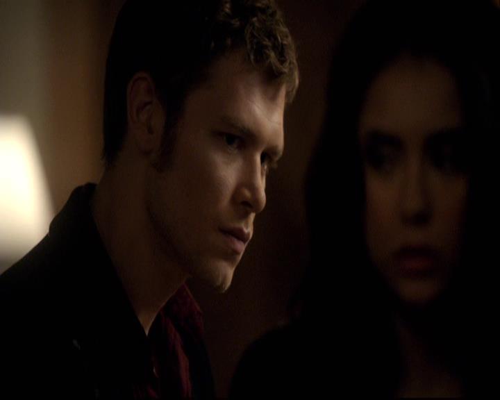 VampireDiariesWorld-dot-org_2x20TheLastDay1321.jpg