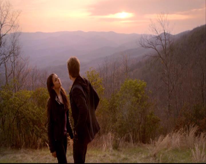 VampireDiariesWorld-dot-org_2x20TheLastDay1580.jpg VampireDiariesWorld-dot-org_2x20TheLastDay1580.jpg