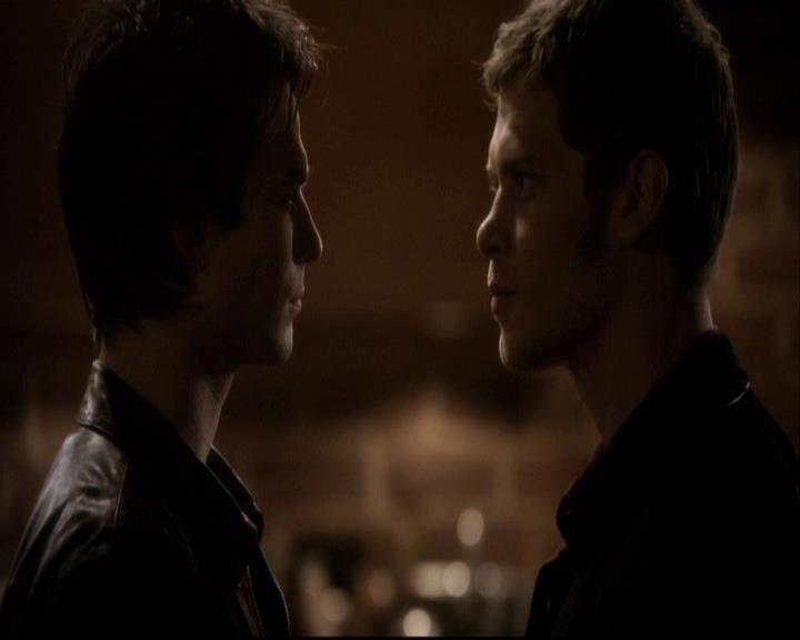 VampireDiariesWorld-dot-org_2x20TheLastDay2027.jpg