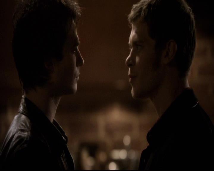 VampireDiariesWorld-dot-org_2x20TheLastDay2029.jpg