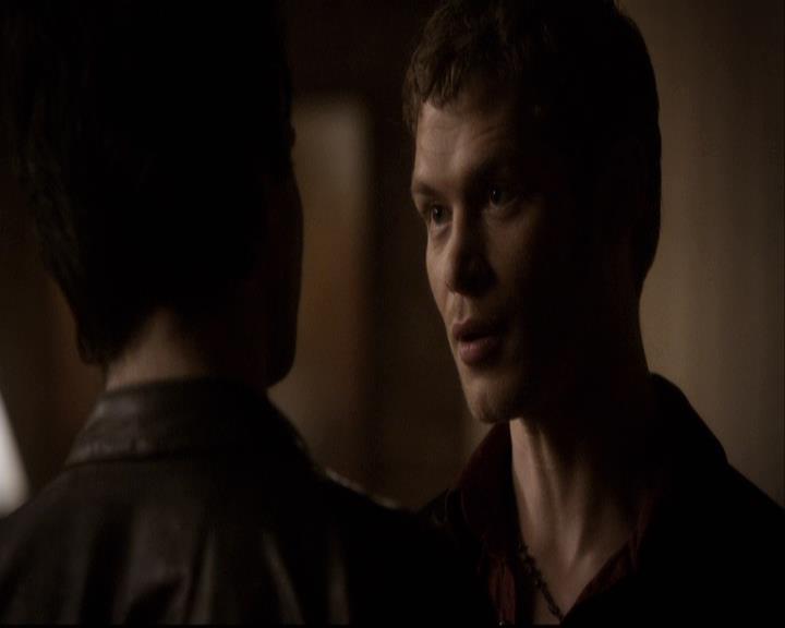 VampireDiariesWorld-dot-org_2x20TheLastDay2033.jpg