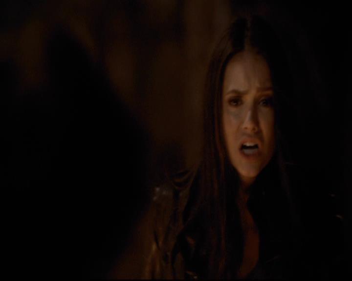 VampireDiariesWorld-dot-org_2x21TheSunAlsoRises0211.jpg