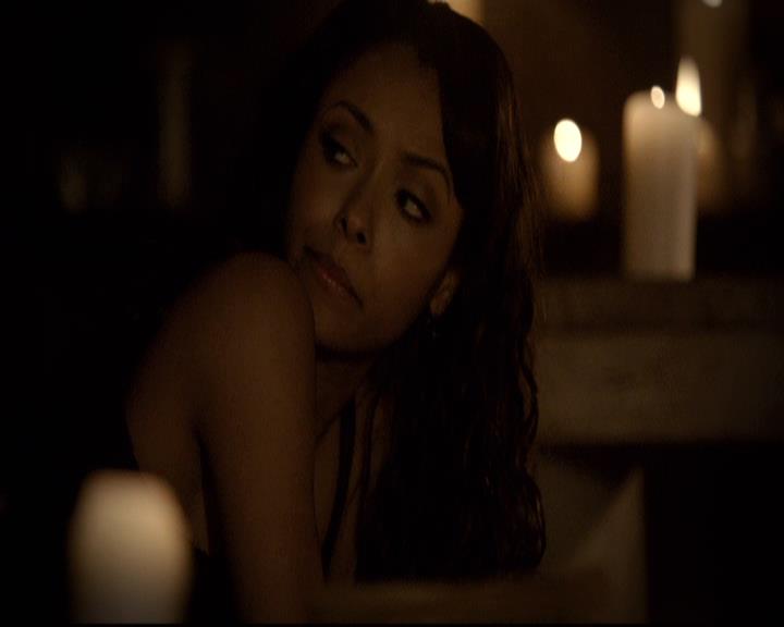 VampireDiariesWorld-dot-org_2x21TheSunAlsoRises0262.jpg