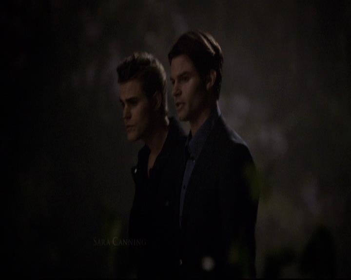 VampireDiariesWorld-dot-org_2x21TheSunAlsoRises0270.jpg