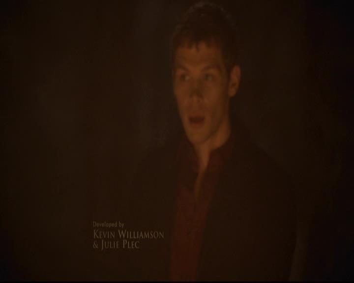VampireDiariesWorld-dot-org_2x21TheSunAlsoRises0381.jpg