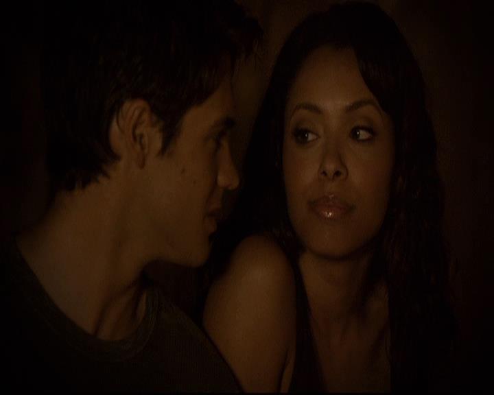 VampireDiariesWorld-dot-org_2x21TheSunAlsoRises0587.jpg