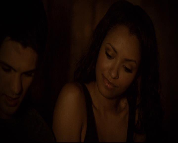 VampireDiariesWorld-dot-org_2x21TheSunAlsoRises0590.jpg