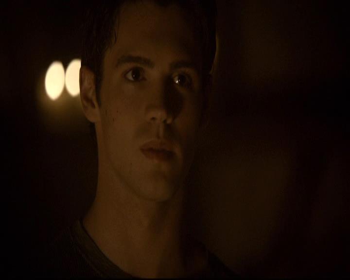 VampireDiariesWorld-dot-org_2x21TheSunAlsoRises0624.jpg VampireDiariesWorld-dot-org_2x21TheSunAlsoRises0624.jpg