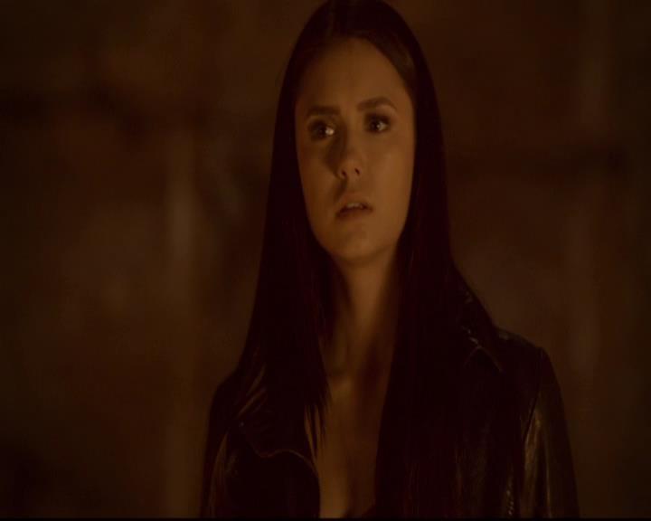 VampireDiariesWorld-dot-org_2x21TheSunAlsoRises0682.jpg