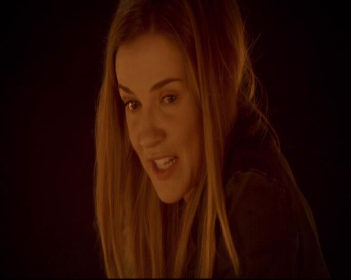 VampireDiariesWorld-dot-org_2x21TheSunAlsoRises0687.jpg VampireDiariesWorld-dot-org_2x21TheSunAlsoRises0687.jpg