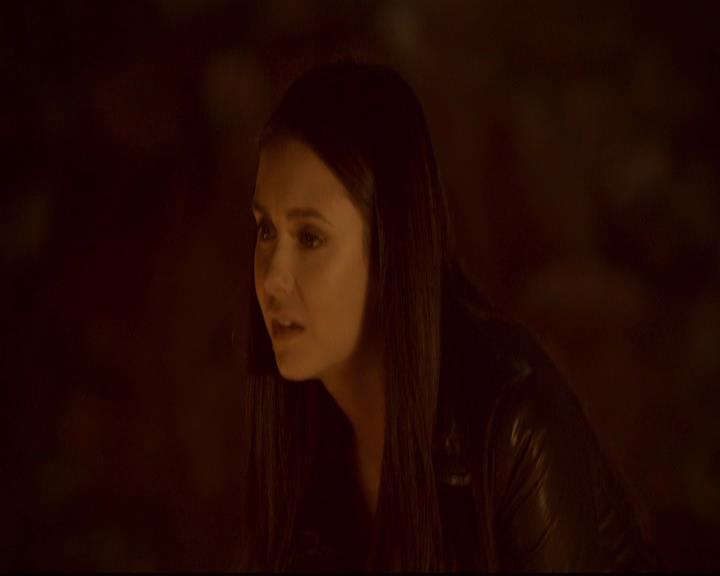VampireDiariesWorld-dot-org_2x21TheSunAlsoRises0691.jpg
