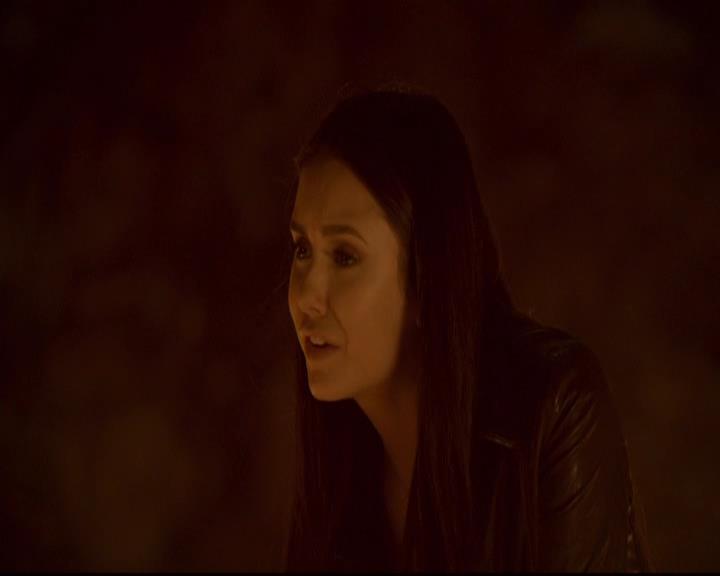 VampireDiariesWorld-dot-org_2x21TheSunAlsoRises0692.jpg