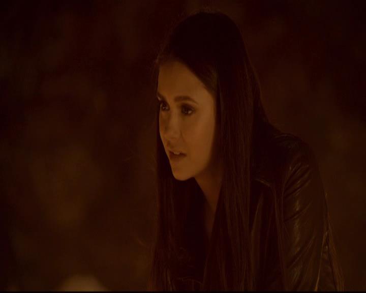VampireDiariesWorld-dot-org_2x21TheSunAlsoRises0694.jpg