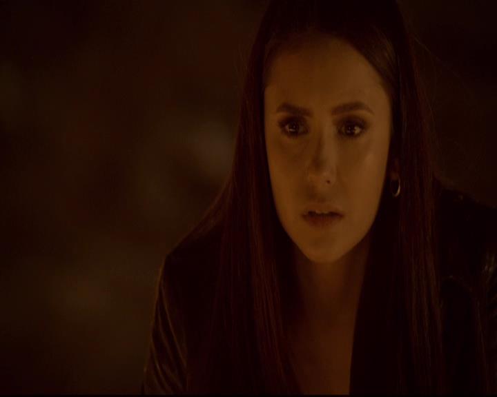 VampireDiariesWorld-dot-org_2x21TheSunAlsoRises0697.jpg