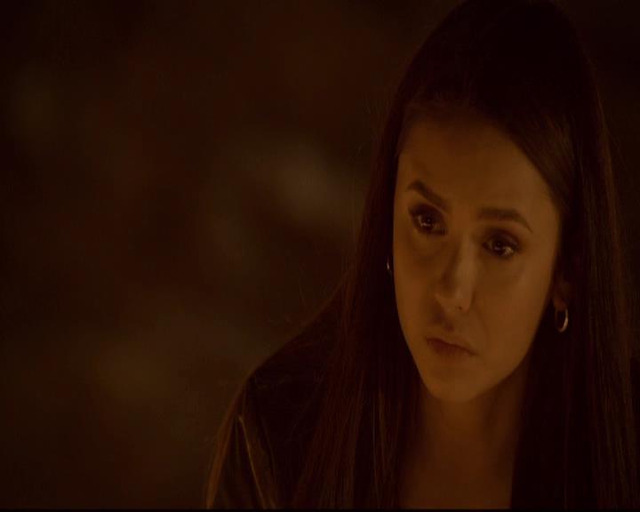 VampireDiariesWorld-dot-org_2x21TheSunAlsoRises0702.jpg