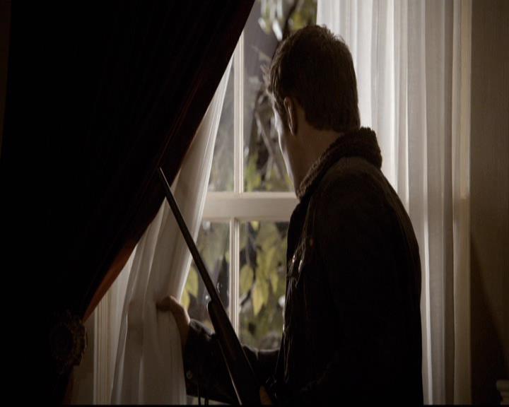 VampireDiariesWorld-dot-org_2x21TheSunAlsoRises0751.jpg