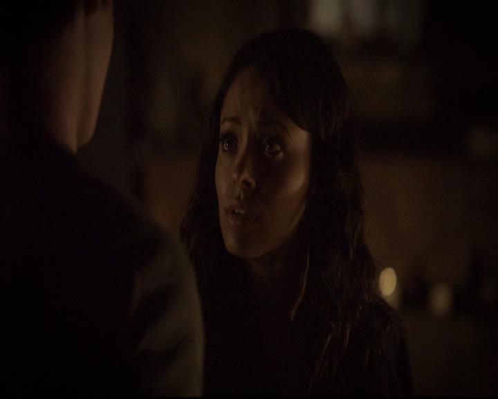 VampireDiariesWorld-dot-org_2x21TheSunAlsoRises1198.jpg