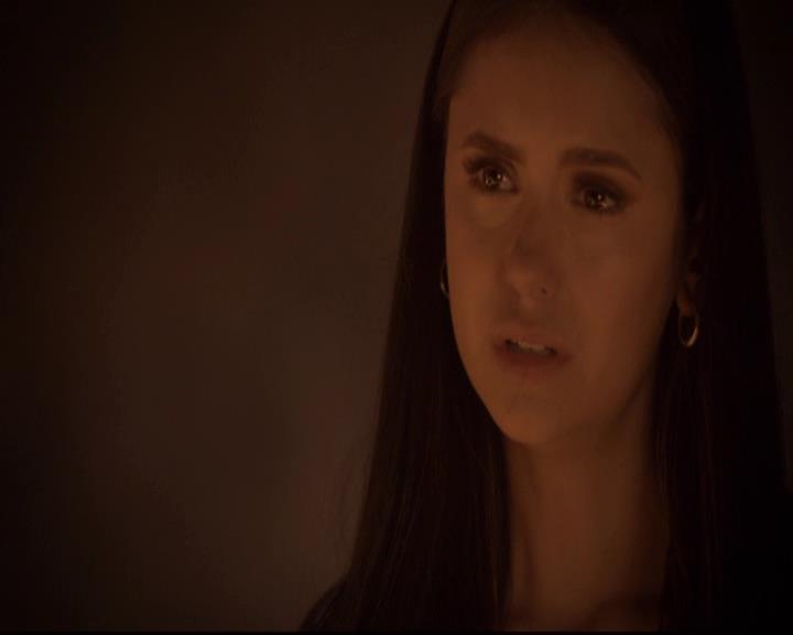 VampireDiariesWorld-dot-org_2x21TheSunAlsoRises1270.jpg