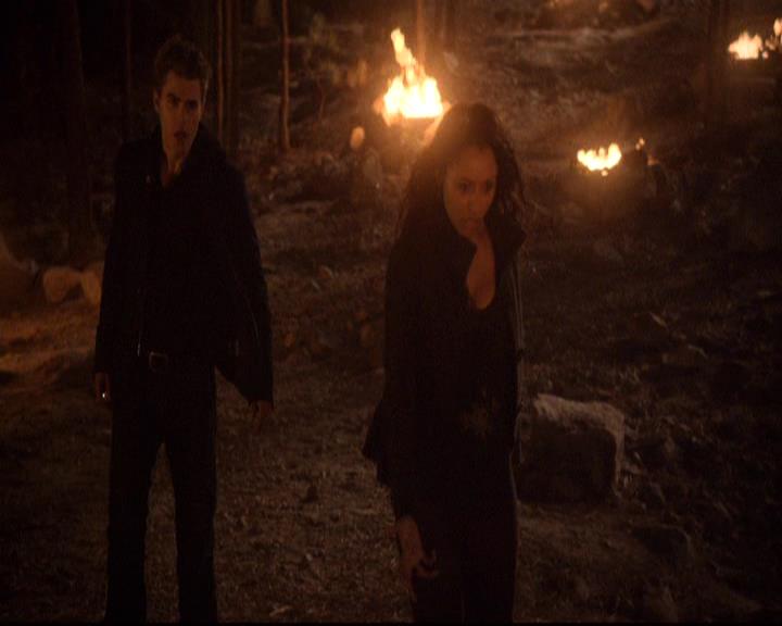 VampireDiariesWorld-dot-org_2x21TheSunAlsoRises1607.jpg