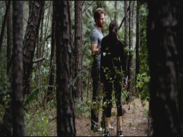 VampireDiariesWorld-dot-org-S3TVD_3x06SmellsLikeTeenSpirit0075.jpg VampireDiariesWorld-dot-org-S3TVD_3x06SmellsLikeTeenSpirit0075.jpg