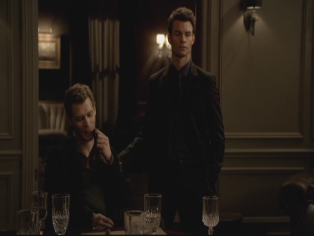 VampireDiariesWorld-dot-org-S3TVD_3x13BringingOutTheDead1647.jpg