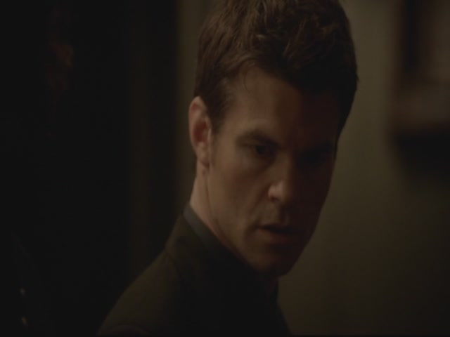 VampireDiariesWorld-dot-org-S3TVD_3x13BringingOutTheDead2229.jpg