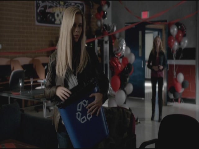 VampireDiariesWorld-dot-org-S3TVD_3x21BeforeSunset0078.jpg