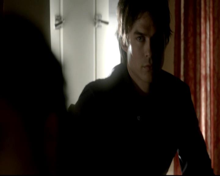 VampireDiariesWorld-dot-org_4x01GrowingPains0106.jpg