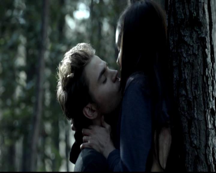 VampireDiariesWorld-dot-org_4x02Memorial0182.jpg